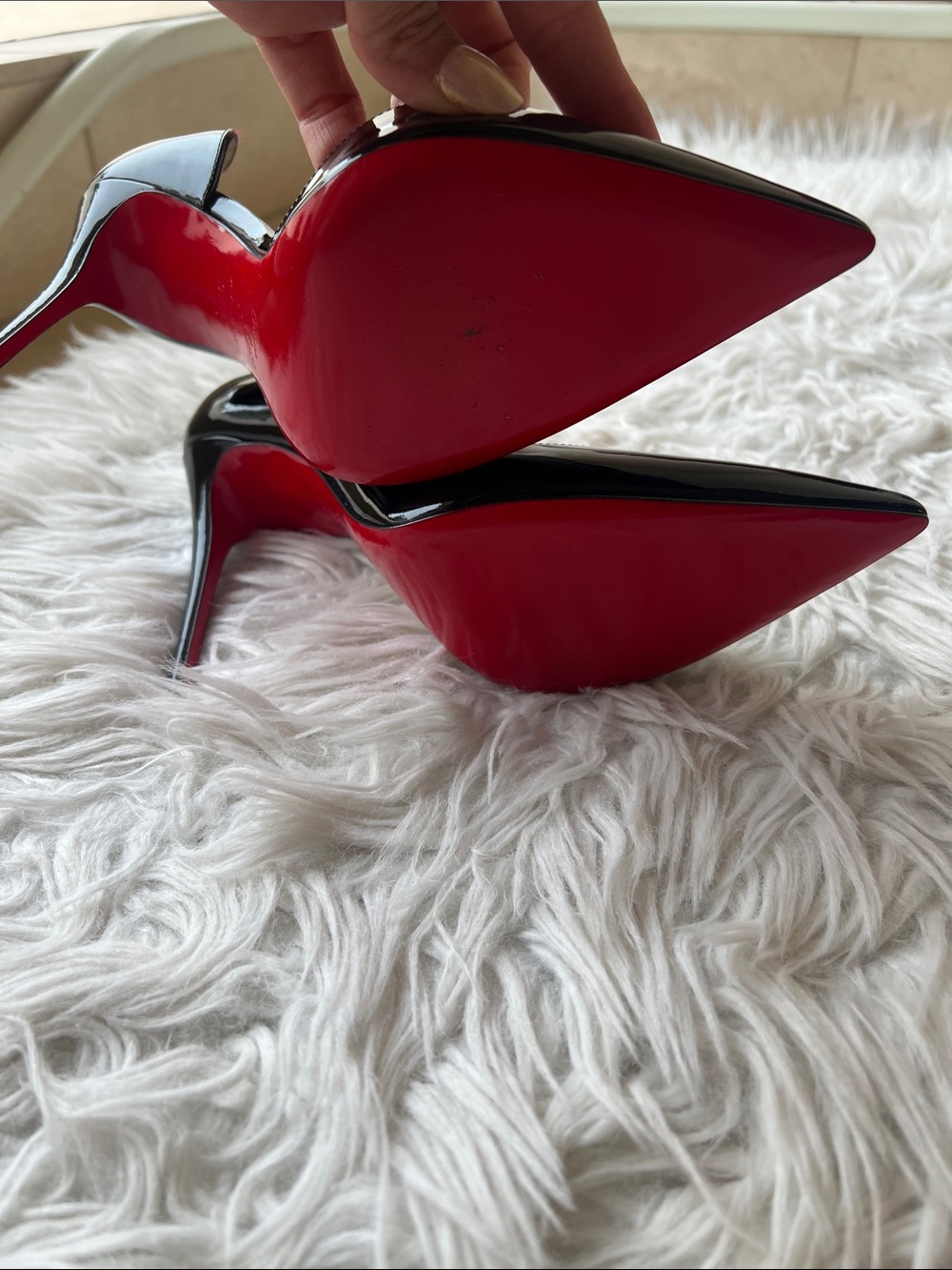 Christian Louboutin Black Patent Leather Pointed Stiletto Pumps with Red Sole - Picture 6 of 12